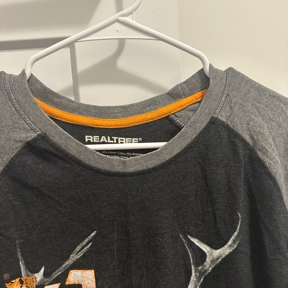 Realtree Men’s Long Sleeve T-shirt Size Large Hunting Camo Deer Grey - Picture 5 of 7